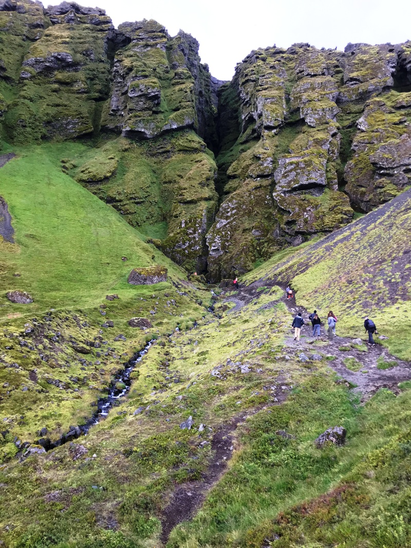 Raudfeldsgja Gorge