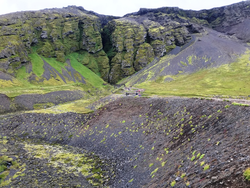 Raudfeldsgja Gorge