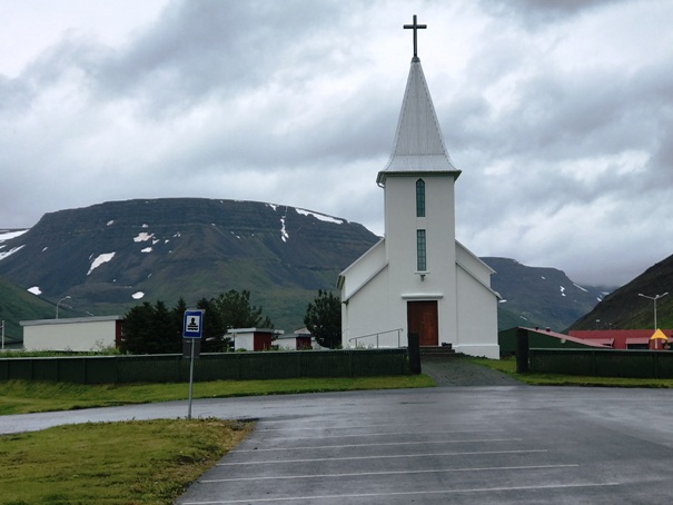 Suoureyri church