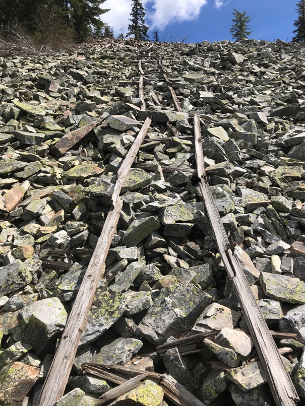 mining track