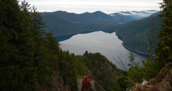 lake crescent