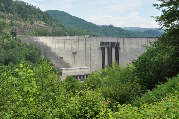 Mossyrock Dam