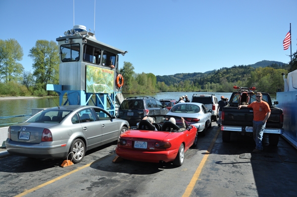 Wahkiakum County Ferry - Pictures & Information