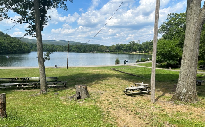 Hessian Lake