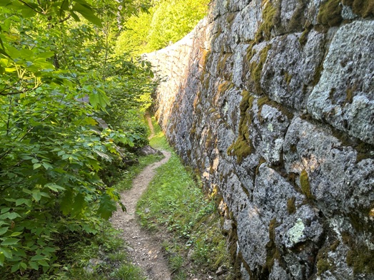 retaining wall